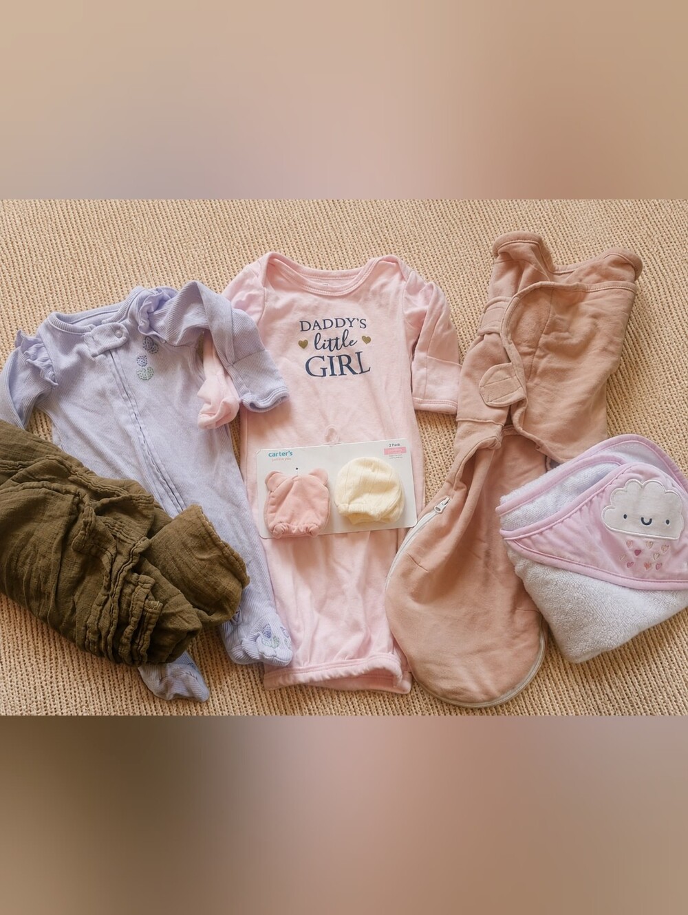 Newborn girl essentials bundle #2 Swaddle Towel Gown Sleeper Mittens Blanket